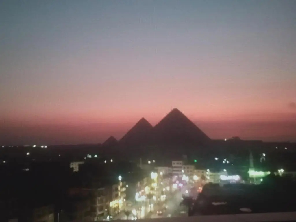 pyramids view suite/vista piramidi