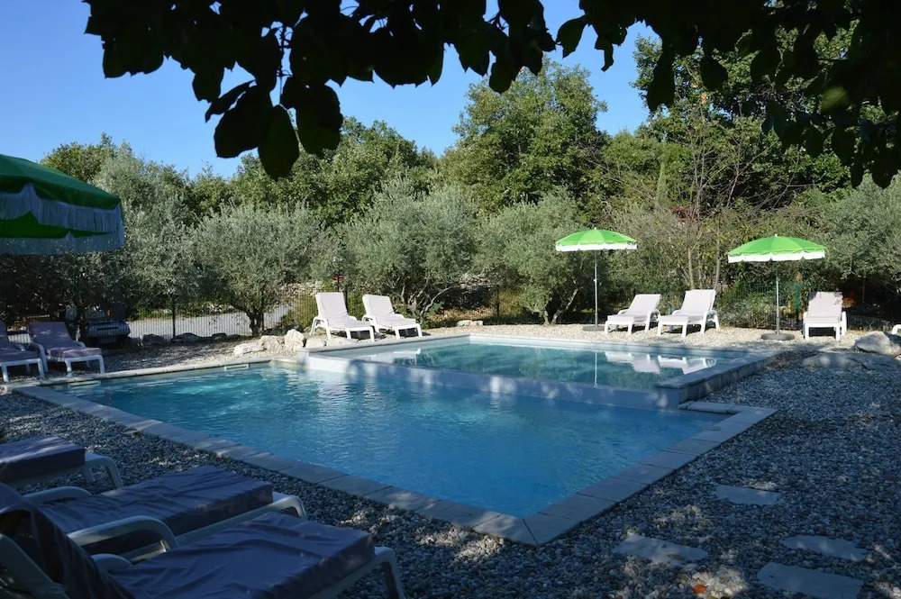 Domaine de Saint Cerice  en Ardèche Sud