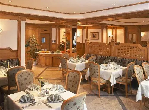 Hotel zum Wolf