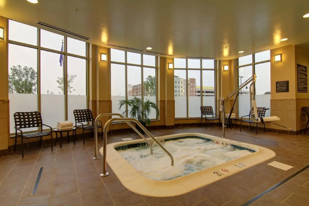 Hilton Garden Inn Woodbridge
