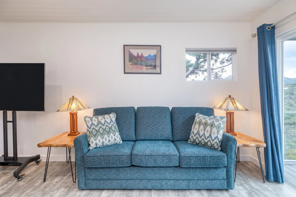 Luxury Escape w/ Mtn Views, Hot Tub, Outdoor Living The Viewpoint by Avantstay