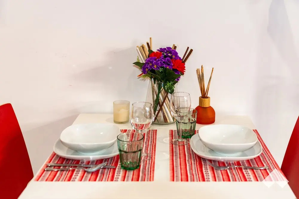 Bianc1 · Light-Filled Apartment With Garden Downtown