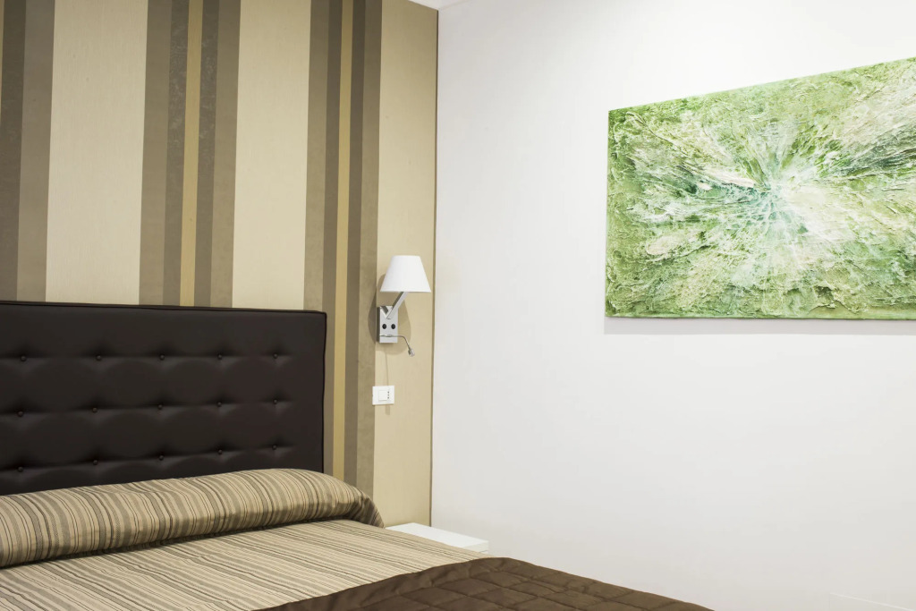 Suite Deal