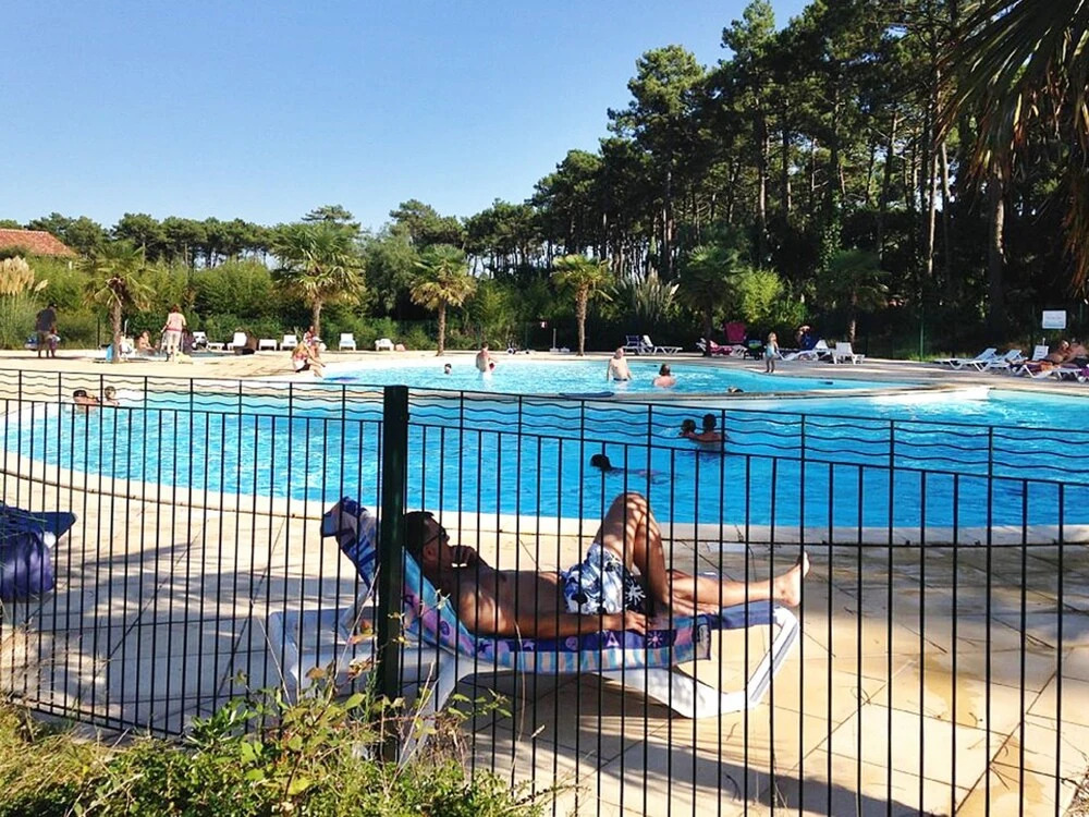 Spacious, 3-bedroom Apartment With Swimming Pool Access and Wifi Nearb