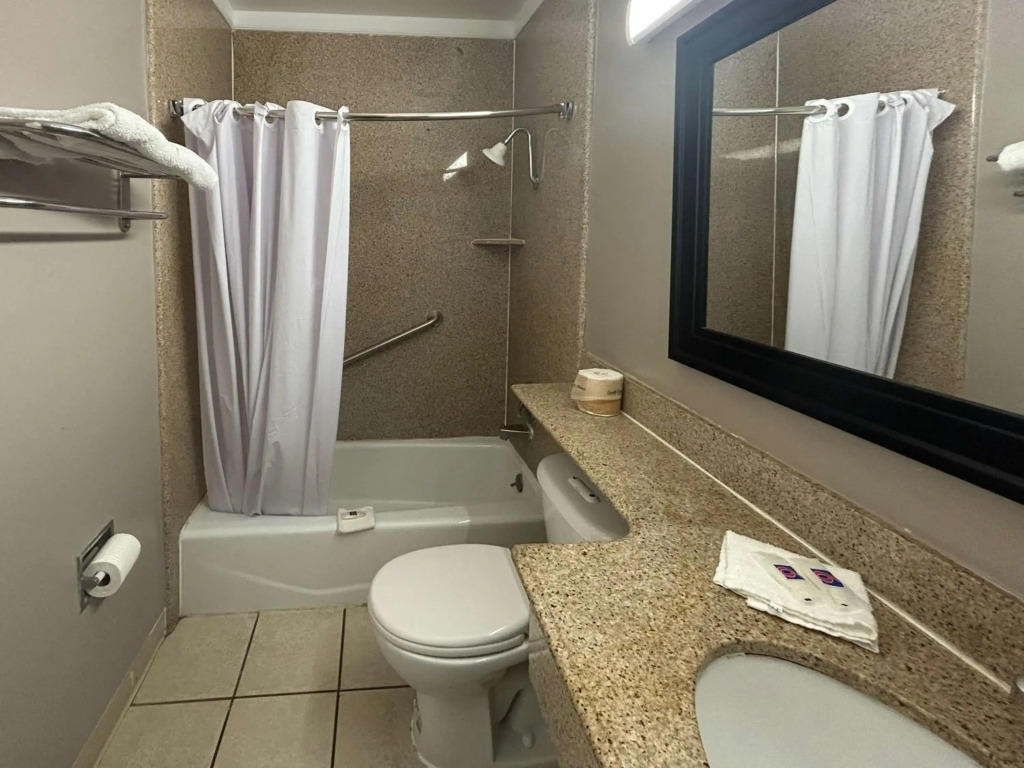 Motel 6 Buena Park, CA Anaheim Near Maingate Knotts