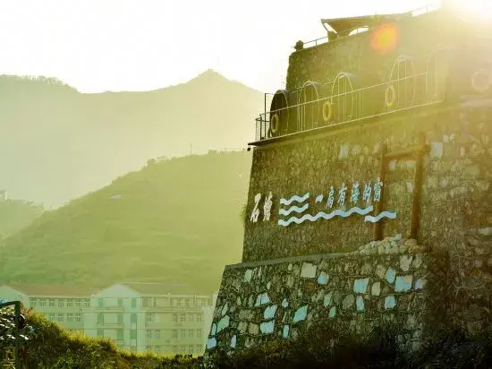 Youhai Dechuang Inn