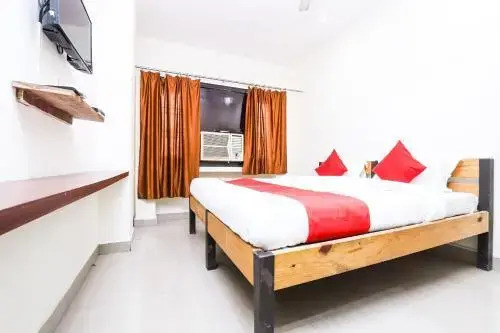 Hotel Yuvraj by OYO Rooms