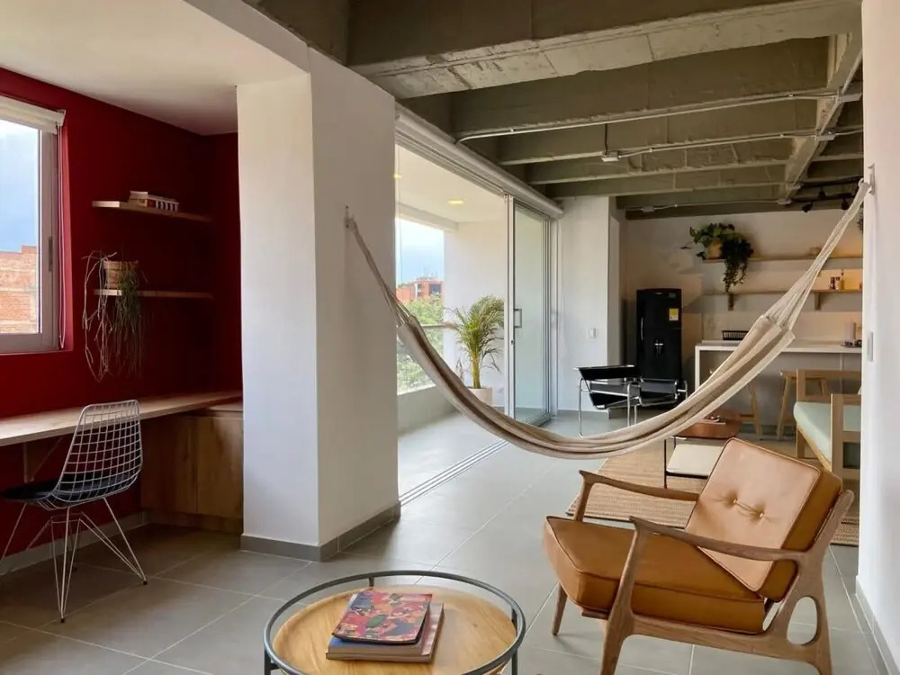 Captivating 3BR With Balcony n fan in Laureles