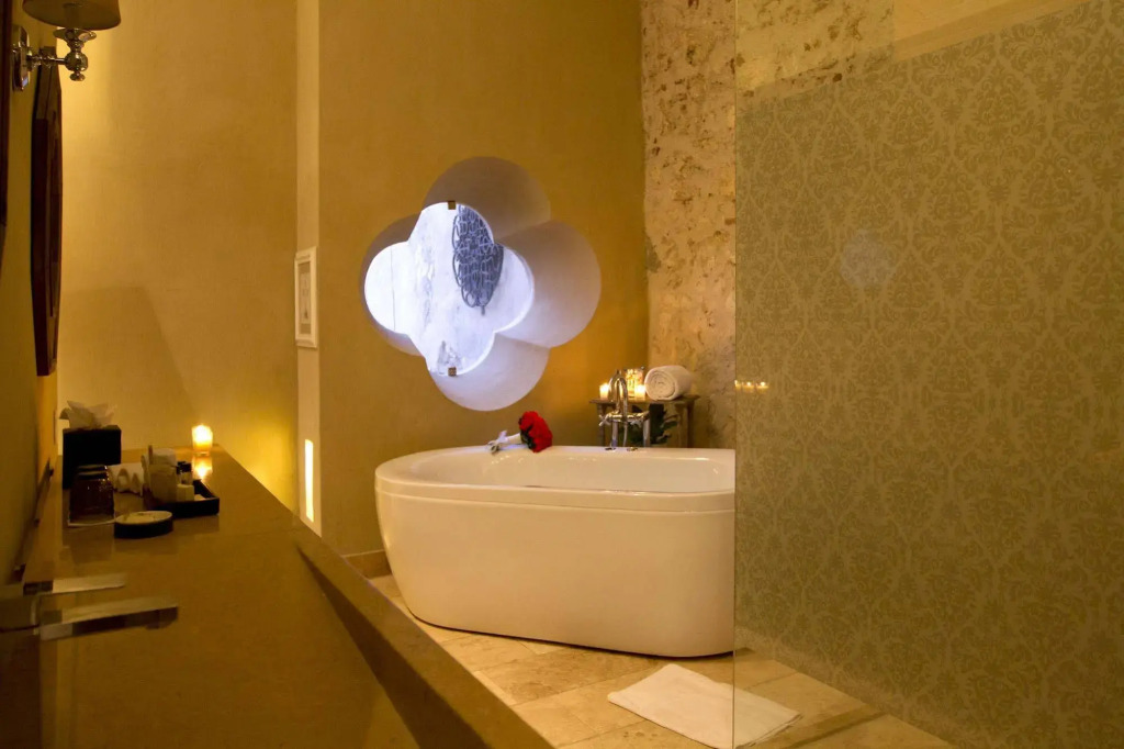 Bastión Luxury Hotel