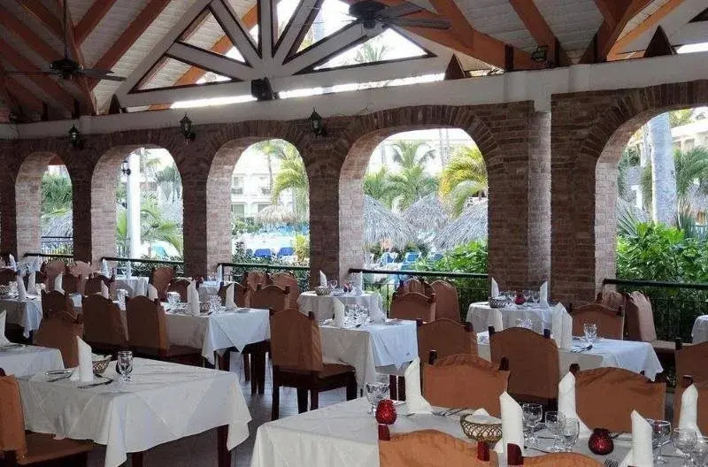 Vik Hotel Arena Blanca  VIK Hotel Cayena Beach