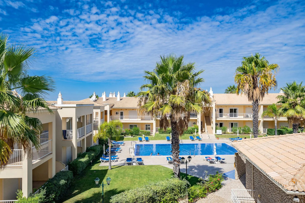 Family Holiday Apartment - Centrally Located - Vale de Parra