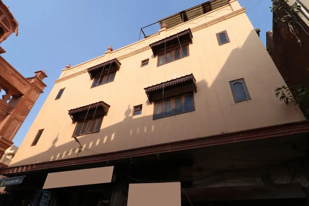 Hotel Lucky Guest House