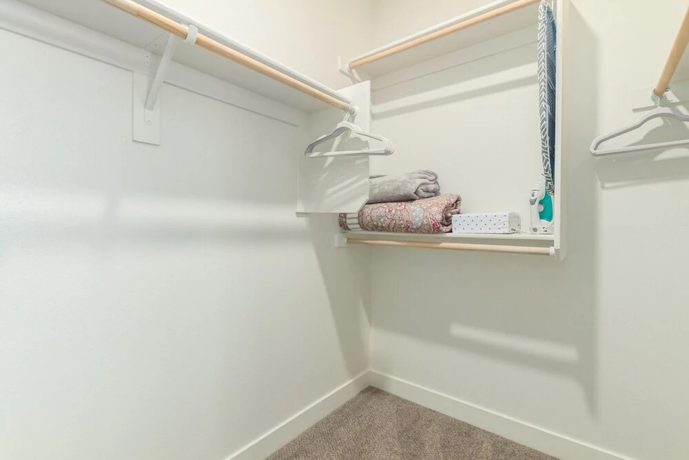 Queen Creek #305 1 Bedroom Condo by Redawning