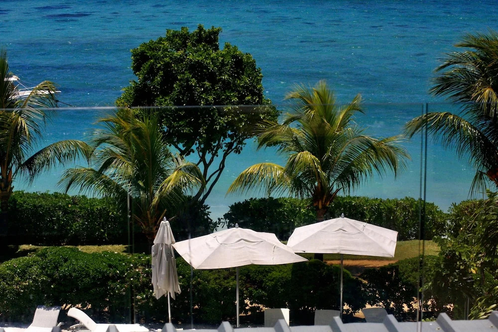 Cap Ouest Luxury Beachfront