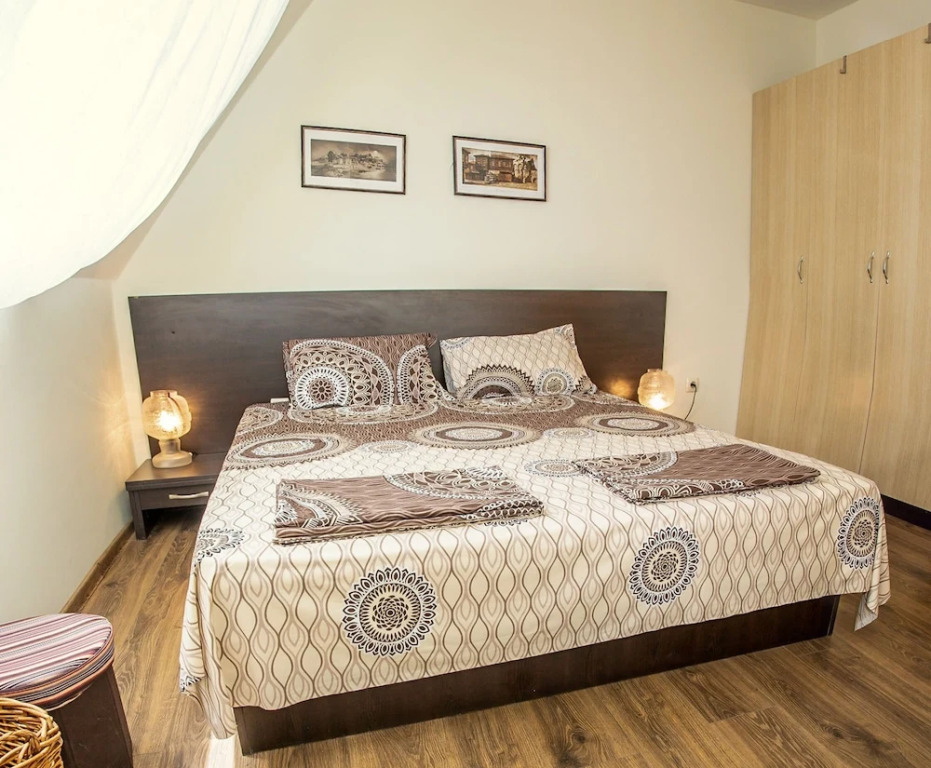 FM Premium 1-BDR Apartment with Terrace-Pacific