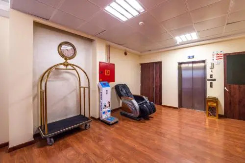 Отель Oyo 156 Al Reem Hotel Apartments