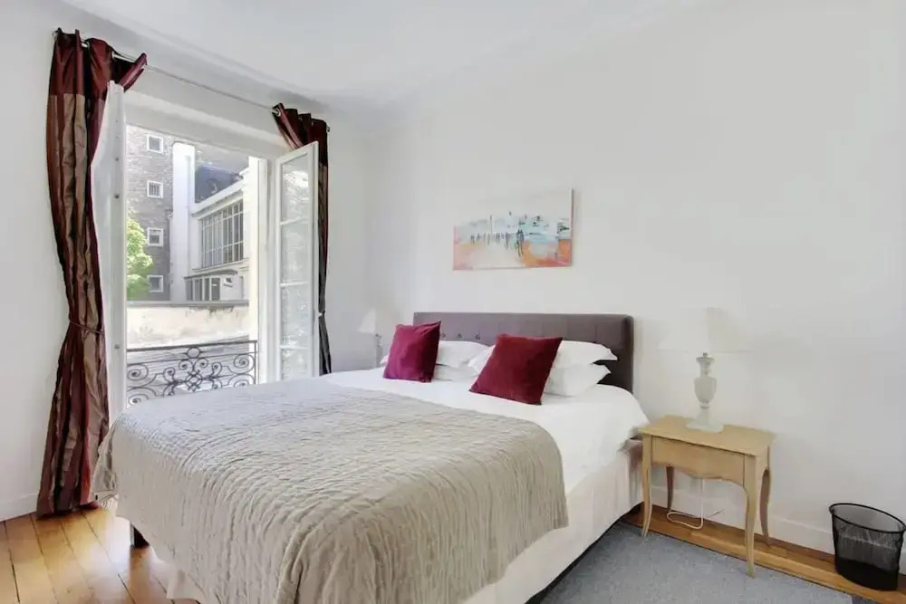 Eiffel Market Charming 2 Bed Apt Near Invalides