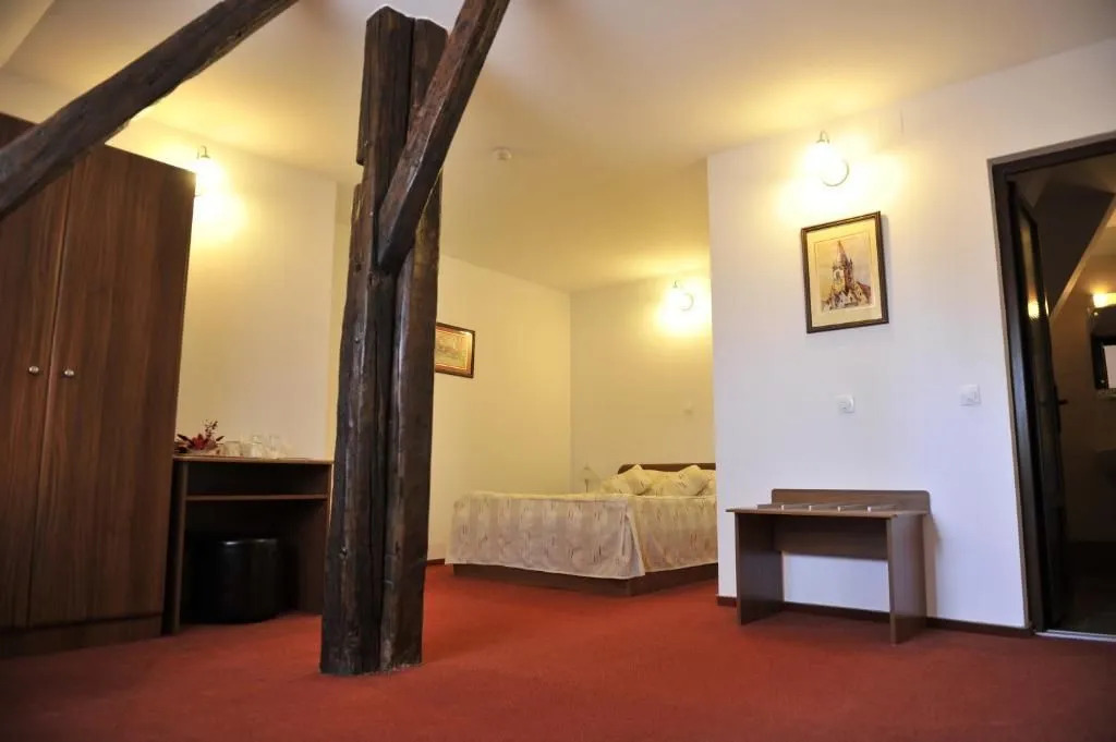 Отель Casa Weidner Sibiu