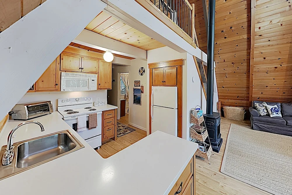 New Listing! Classic A-Frame Home w/ Hot Tub cabin