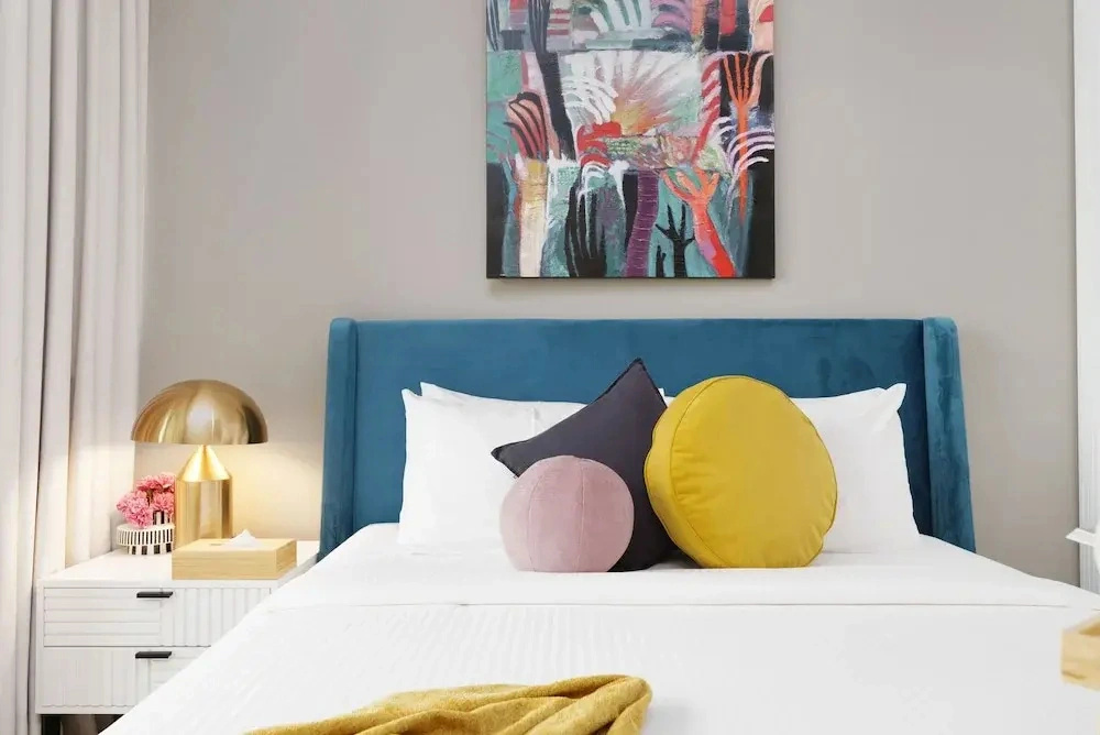 Maison Privee - Superior Apt in Business Bay w/ Dubai Canal Views