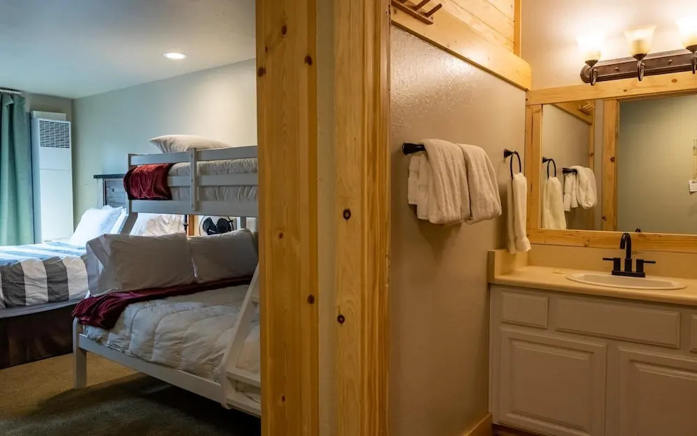 Studio Sleeps 4 - 5 in the Heart of Northstar Village!