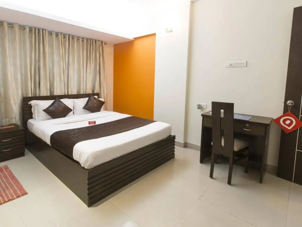 OYO Apartments BKC Kalanagar
