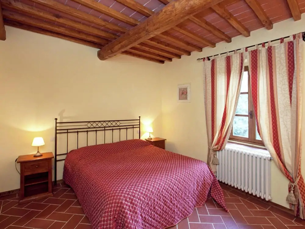 Farmhouse in Loro Ciuffenna with Pool & Garden
