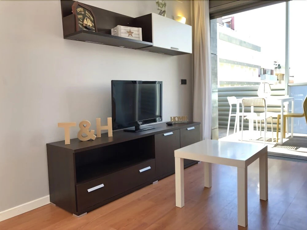 T&H Llevant Family Apartment
