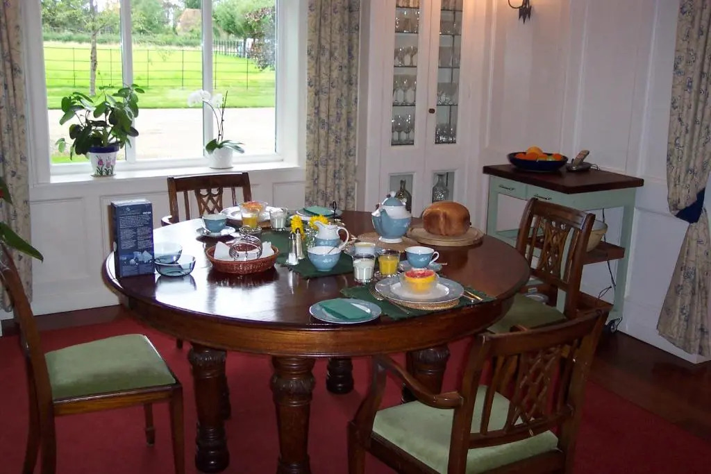 Mayertorne Cottage