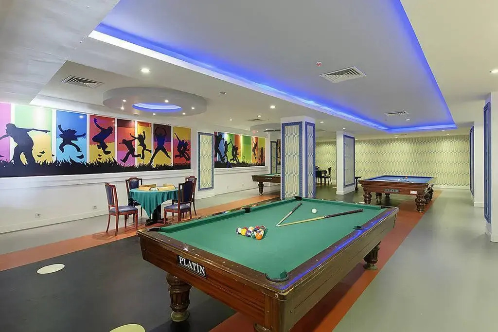 Sunrise Queen Luxury Hotel