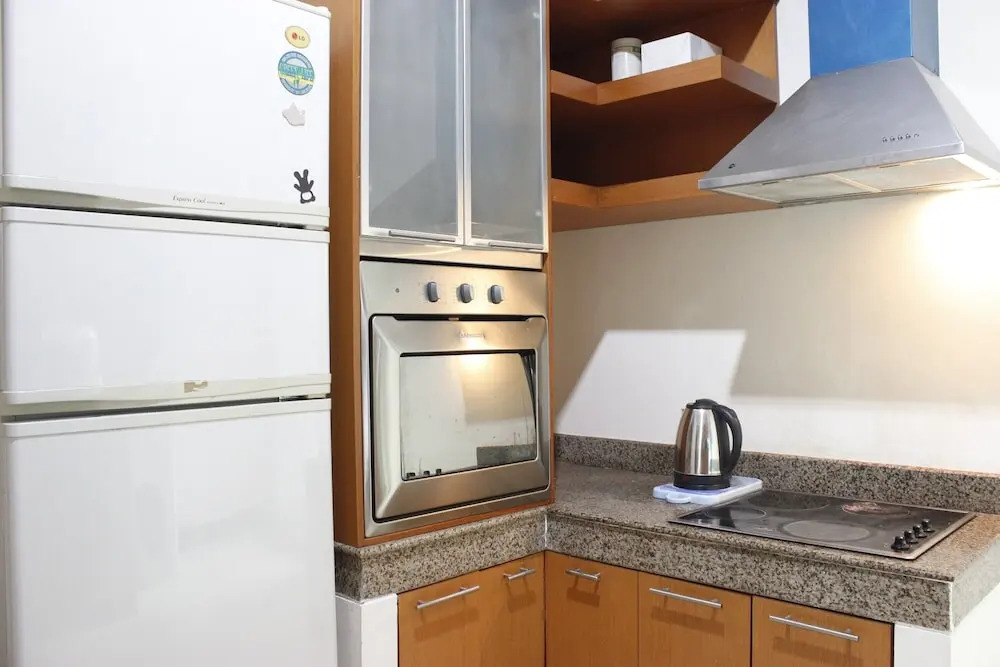 Spacious & Comfy 2BR at Galeri Ciumbuleuit Apartment