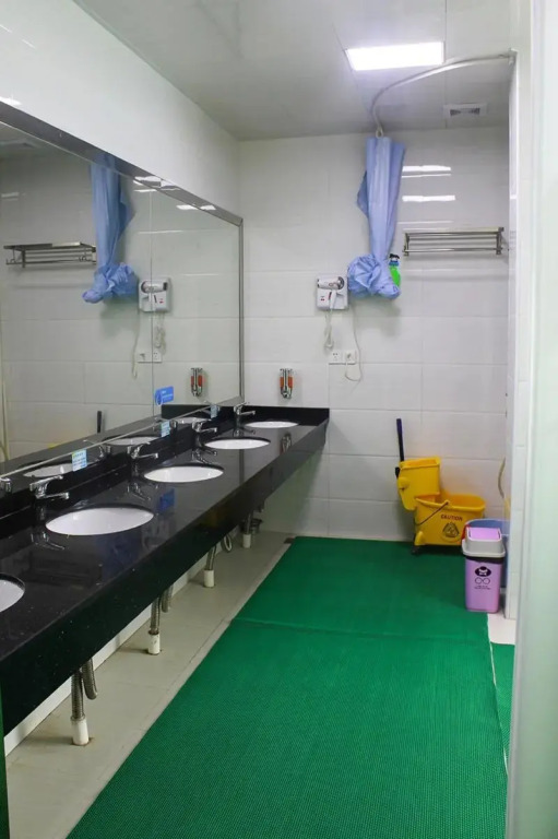 Shenzhen Xingyu Capsule Hotel