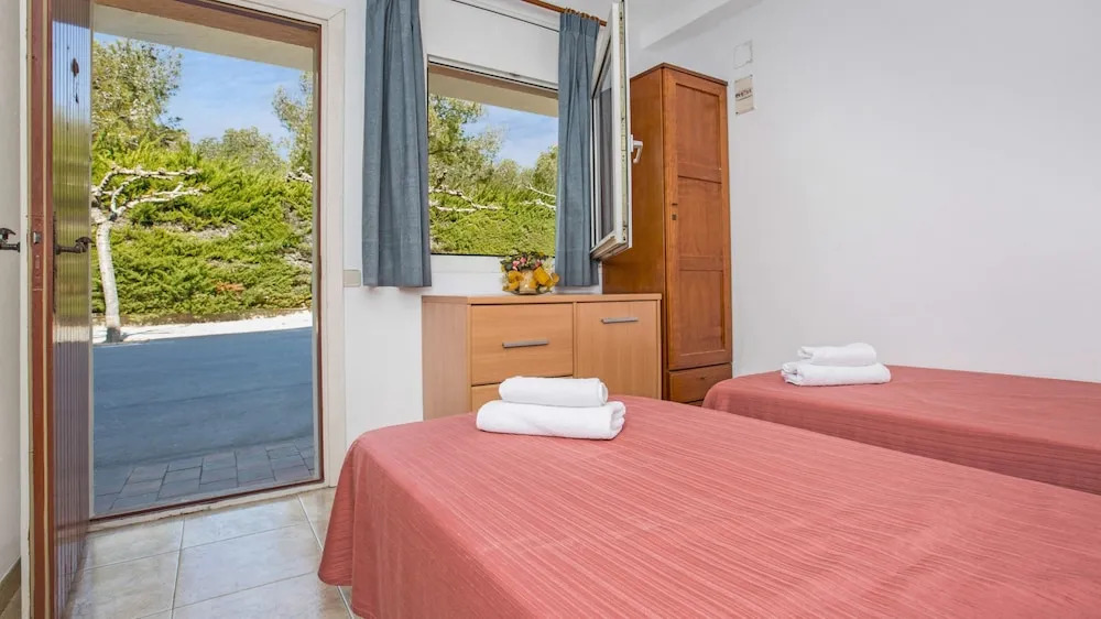 Apartment - 1 Bedroom with Pool and WiFi - 107975