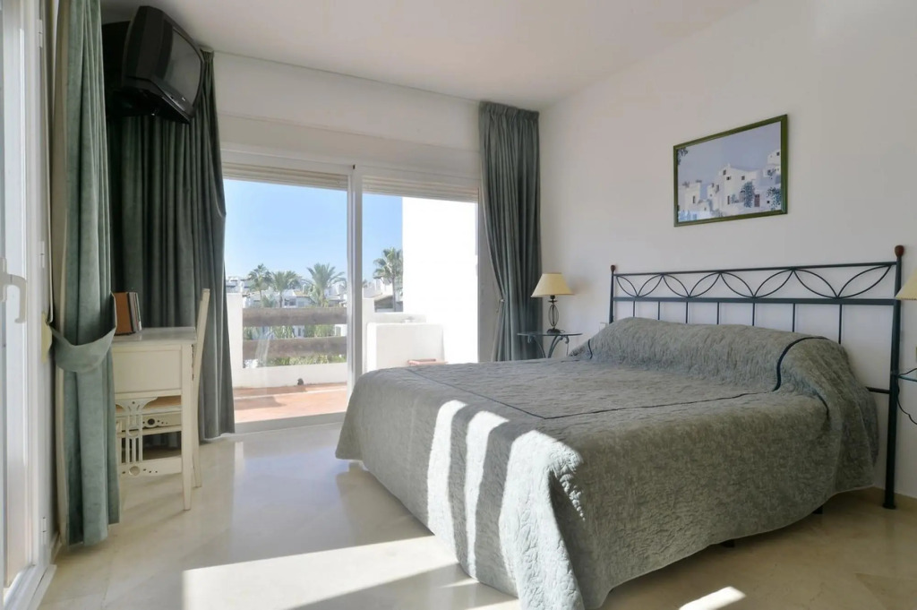 Costalita Penthouse in Estepona