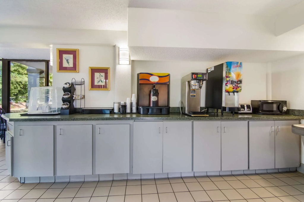 Econo Lodge Garner - Raleigh