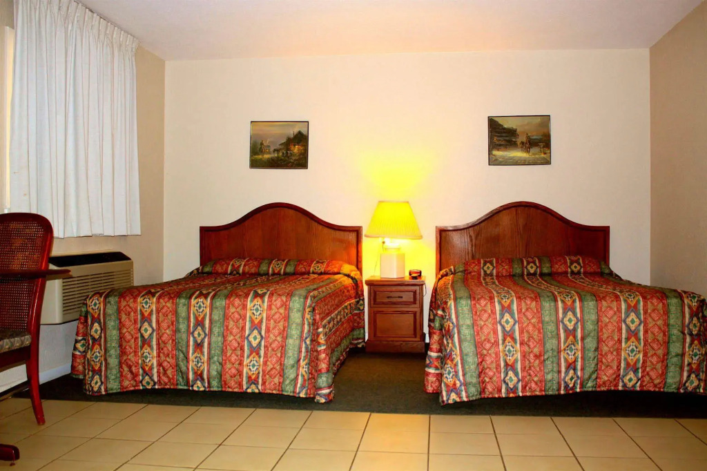 Sun Valley Motel Junction