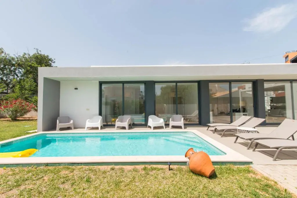 Villa 91 by ALGARTUR