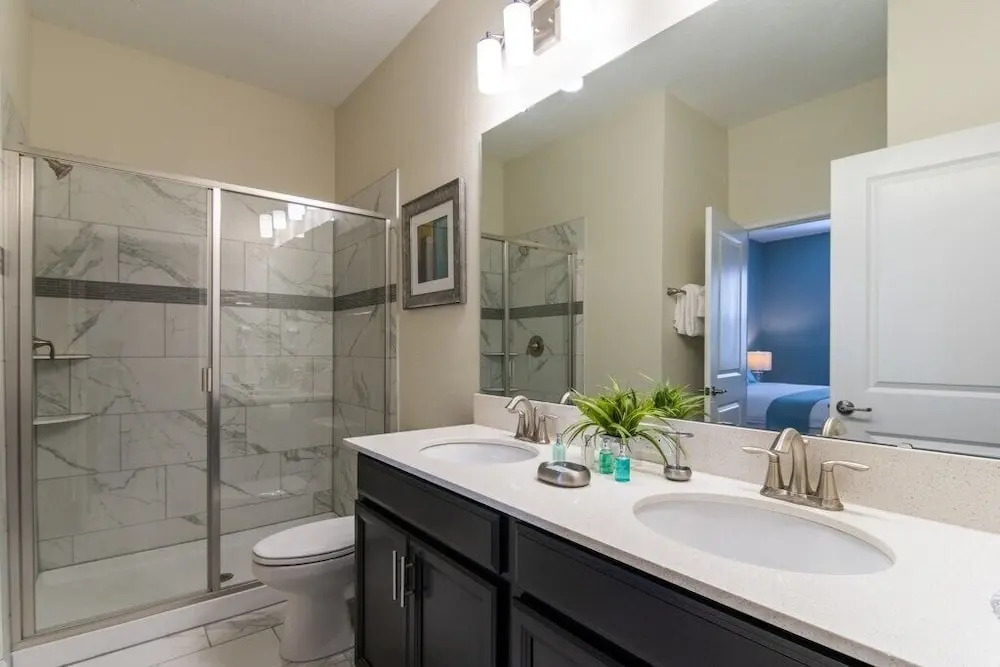 Champions Gate 1525 - Eight Bedroom Pool Home