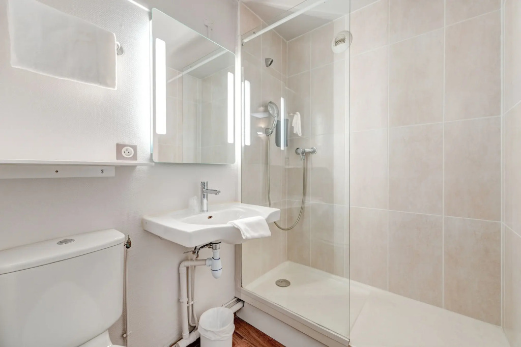 B&B HOTEL Louveciennes