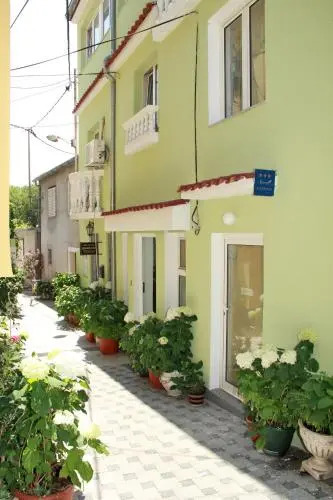 Kala Apartments