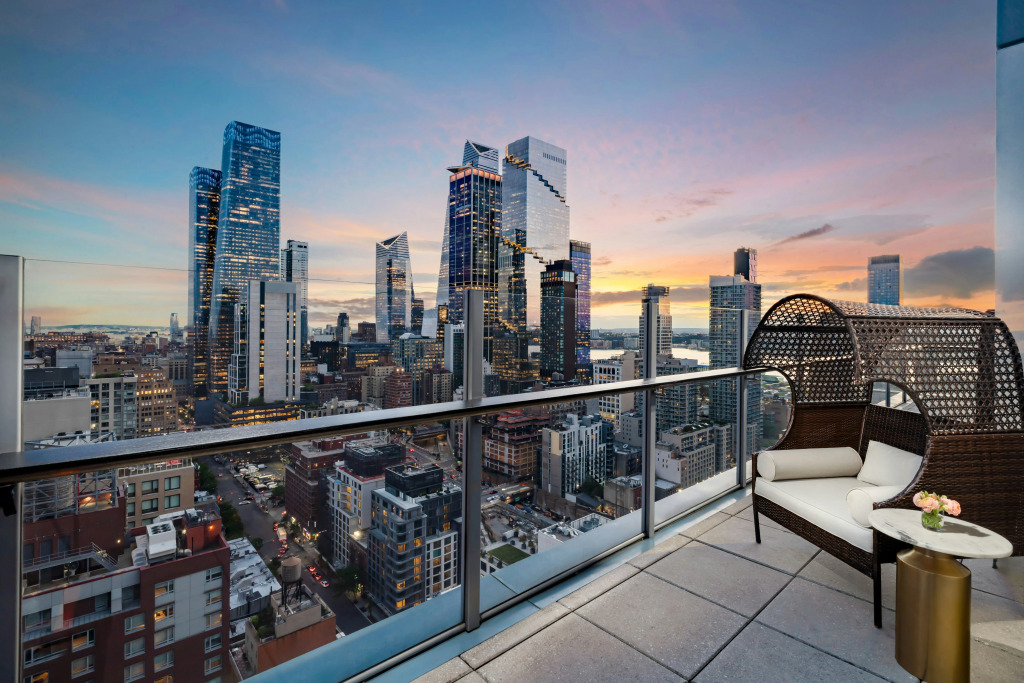 Doubletree By Hilton New York Times Square West