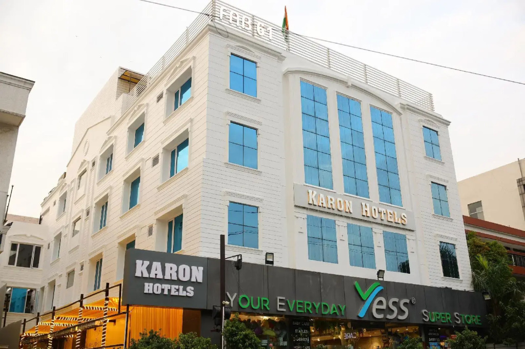 Karon Hotel - Lajpat Nagar