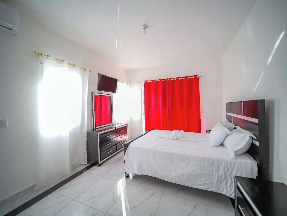 8br Private Villa In Sosa - 2 Mins From Nightlife
