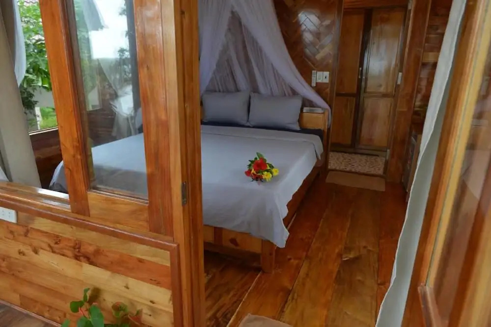 Cay Sao Resort