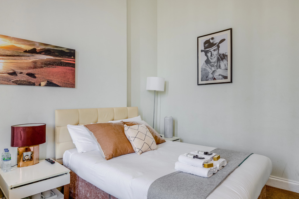 1 Lexham Gardens Hotel