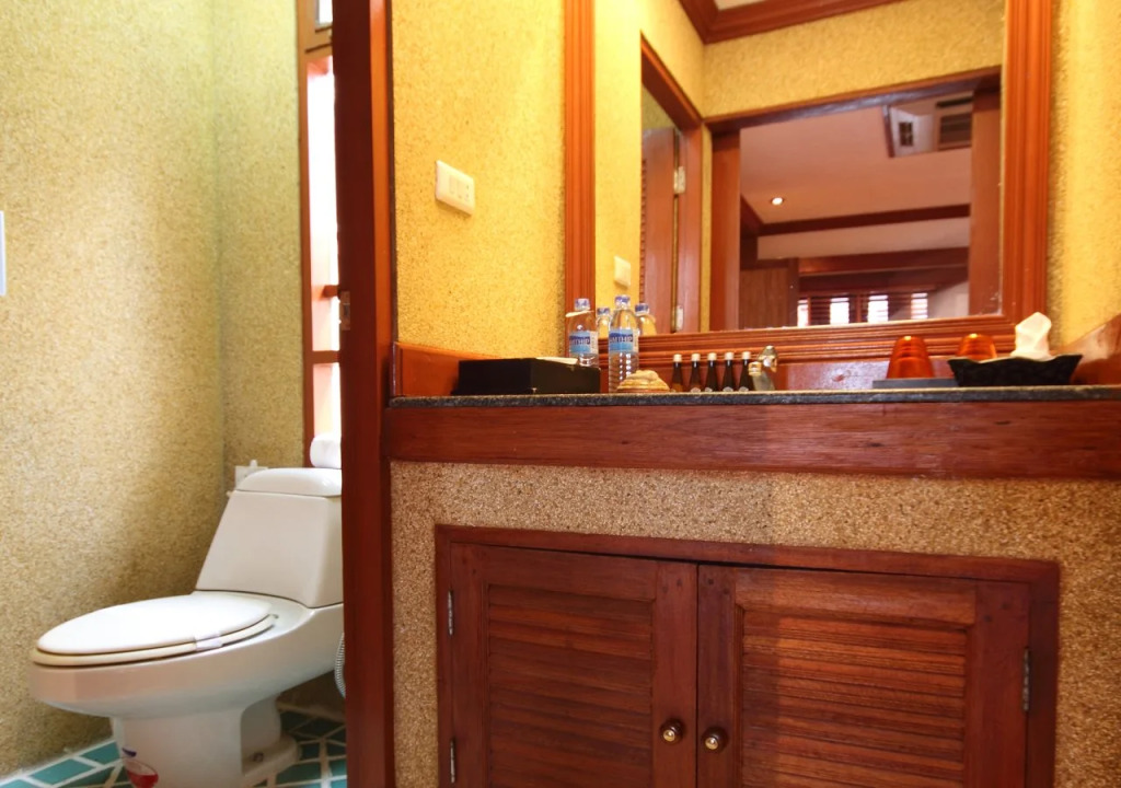 Pao Jin Poon Beach Front Villa