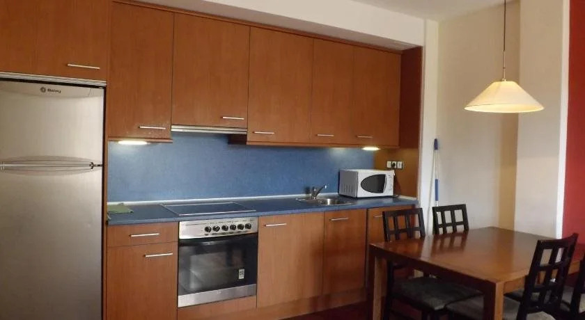 Roca Nevada Suites