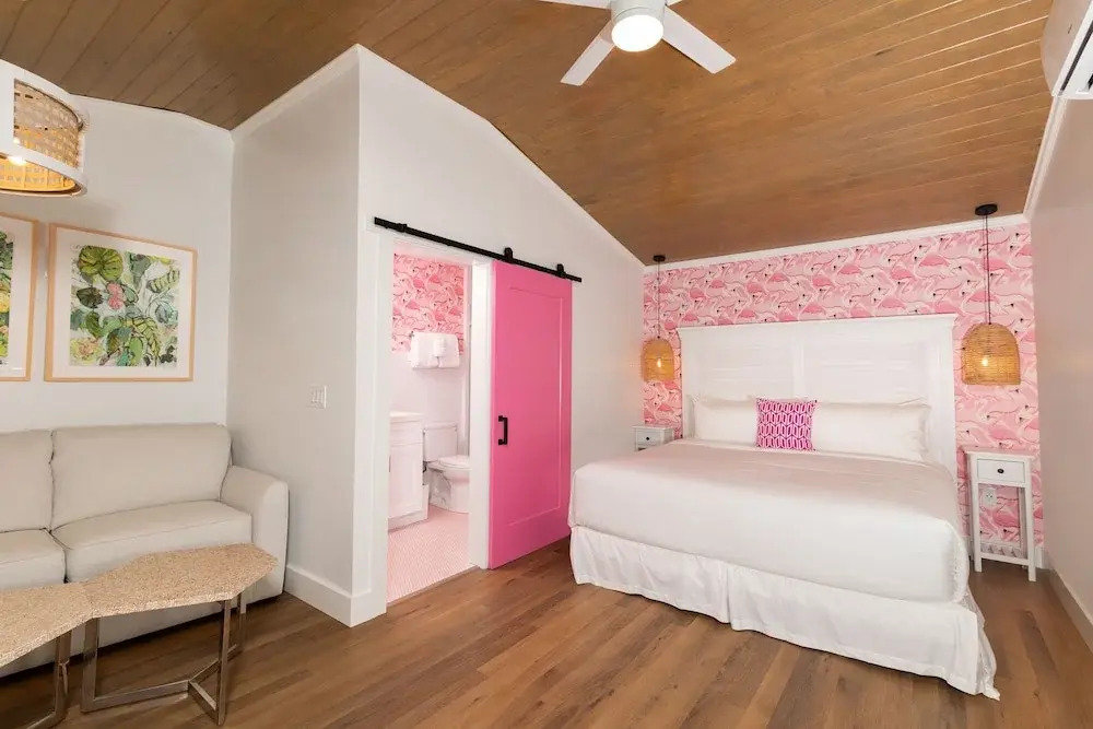 Custom House Inn