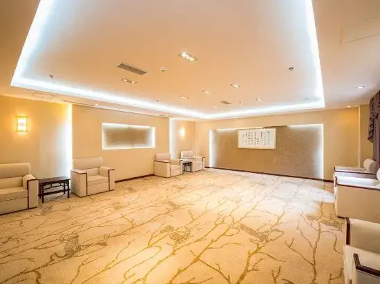 Luming Hotel