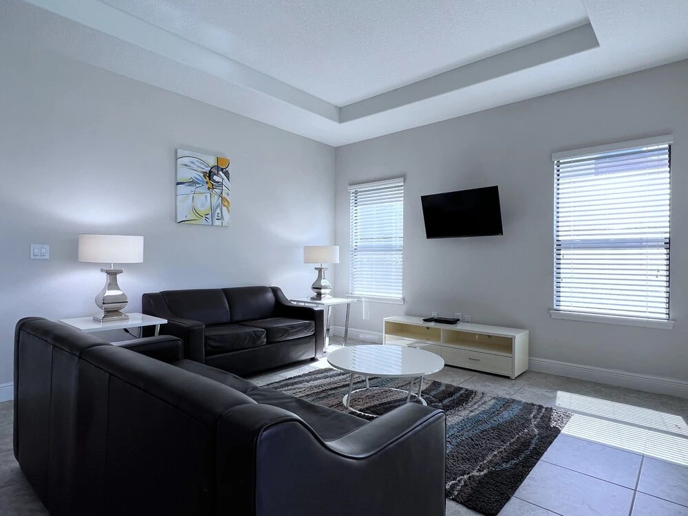 Balmoral Resort-192kb 4 Bedroom Home by RedAwning